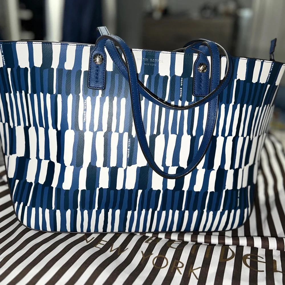 Blue and white watercolor Henri Bendel Tote - Picture 1 of 5